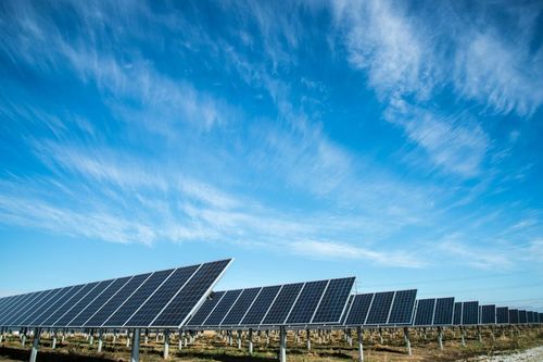 에 대한 최신 회사 뉴스 IRENA: 태양광 발전은 2030년 투자 목표를 달성하는 유일한 기술입니다.