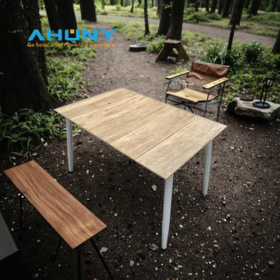 좋은 가격 외장 휴대용 태양 전지 테이블 밝은 LED 조명으로 빠른 충전 피크닉을 위한 여러 장치 야외 캠핑 정원 온라인으로